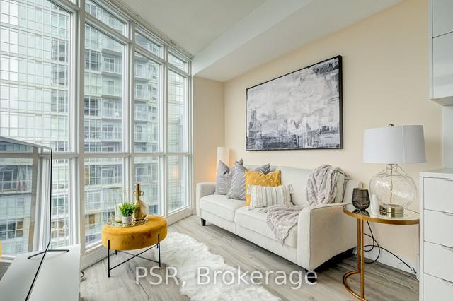 3302 - 21 Iceboat Terr, Condo with 1 bedrooms, 1 bathrooms and 1 parking in Toronto ON | Image 23