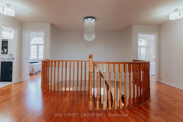 140 Coppard Ave, House detached with 4 bedrooms, 6 bathrooms and 6 parking in Markham ON | Image 11
