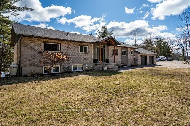 849 Dry Pine Bay Rd, House detached with 1 bedrooms, 3 bathrooms and 10 parking in French River ON | Image 12