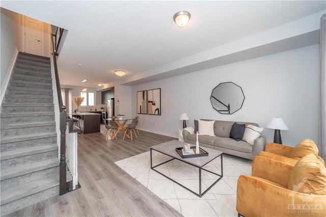 203 Makadewa Private, Townhouse with 3 bedrooms, 3 bathrooms and 1 parking in Ottawa ON | Image 15