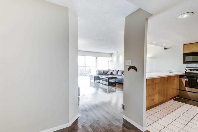 606 - 2091 Hurontario St, Condo with 2 bedrooms, 2 bathrooms and 2 parking in Mississauga ON | Image 28