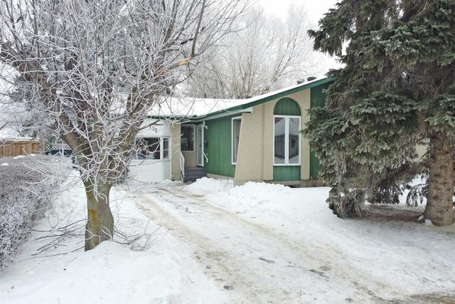 132 Wilson Crescent, House detached with 4 bedrooms, 2 bathrooms and 2 parking in Red Deer County AB | Image 16
