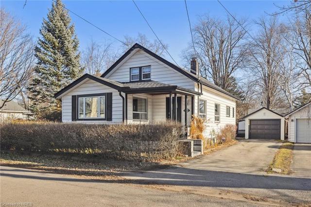 248 Oxford Avenue, House detached with 3 bedrooms, 2 bathrooms and 5 parking in Fort Erie ON | Image 1