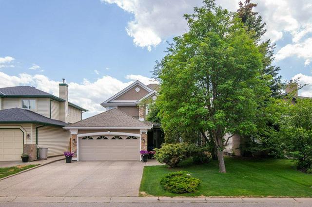 119 Sunset Place Se, House detached with 4 bedrooms, 3 bathrooms and 4 parking in Calgary AB | Image 2