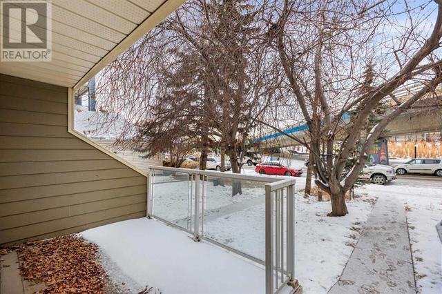 1, - 642 Mcdougall Road Ne, House attached with 3 bedrooms, 2 bathrooms and 1 parking in Calgary AB | Image 3