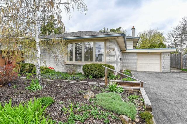 676 College Ave W, House detached with 3 bedrooms, 2 bathrooms and 4 parking in Guelph ON | Image 1