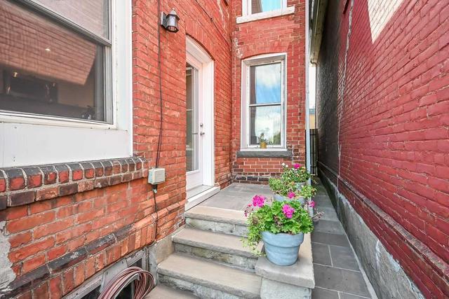 364 John St N, House detached with 2 bedrooms, 1 bathrooms and 2 parking in Hamilton ON | Image 30