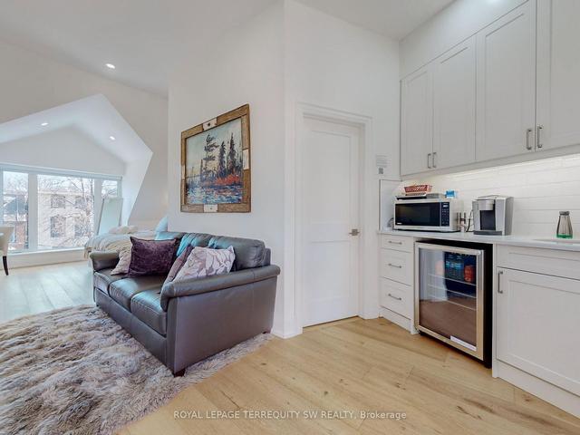 98 Pembroke St, House attached with 3 bedrooms, 5 bathrooms and 2 parking in Toronto ON | Image 18
