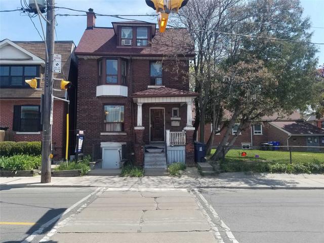 193 Christie St, House detached with 6 bedrooms, 4 bathrooms and 8 parking in Toronto ON | Image 1
