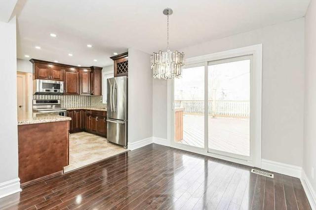 687 Demaris Crt, House detached with 4 bedrooms, 3 bathrooms and 4 parking in Burlington ON | Image 7