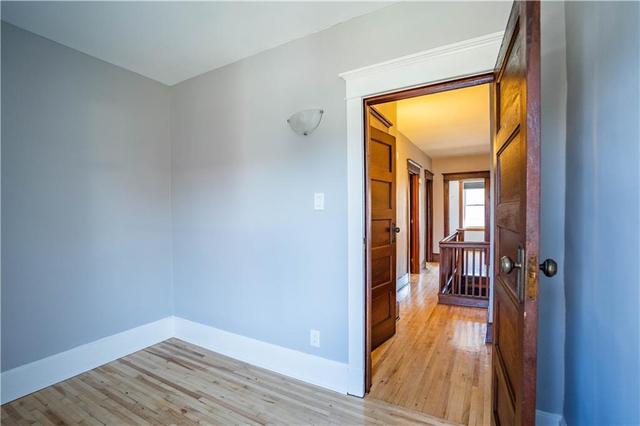 135 First Street W, Townhouse with 3 bedrooms, 1 bathrooms and 2 parking in Cornwall ON | Image 24