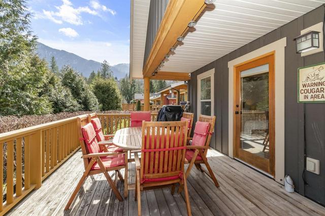 1862 Blackberry Lane, House detached with 2 bedrooms, 2 bathrooms and null parking in Fraser Valley H BC | Image 21