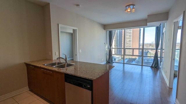 1201 - 88 Broadway Ave, Condo with 2 bedrooms, 2 bathrooms and 1 parking in Toronto ON | Image 4