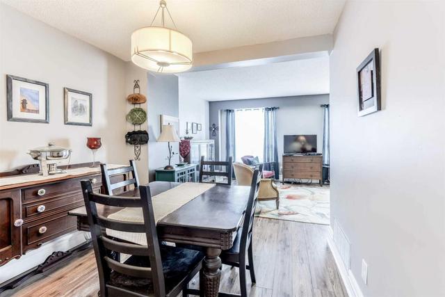 20 Moregate Cres, Townhouse with 3 bedrooms, 2 bathrooms and 1 parking in Brampton ON | Image 6