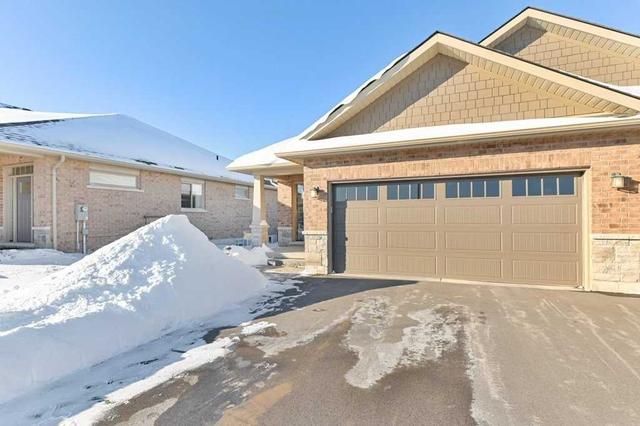 100 Spruce Gardens Crt, House attached with 2 bedrooms, 3 bathrooms and 6 parking in Belleville ON | Image 12