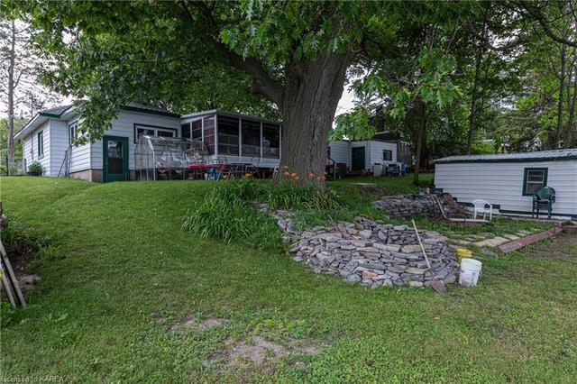 446 Dundas Street W, House detached with 2 bedrooms, 1 bathrooms and 12 parking in Greater Napanee ON | Image 13