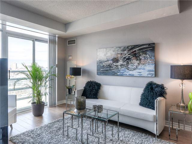 sp02 - 70 Mill St, Condo with 2 bedrooms, 2 bathrooms and 1 parking in Toronto ON | Image 2