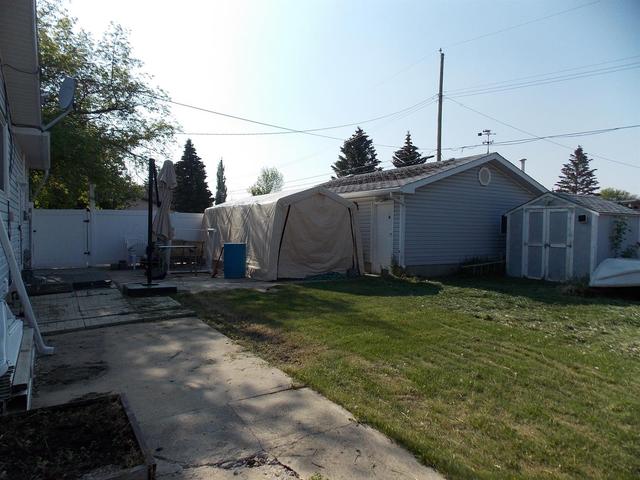 5142 44 Street, House detached with 3 bedrooms, 2 bathrooms and 5 parking in Olds AB | Image 29