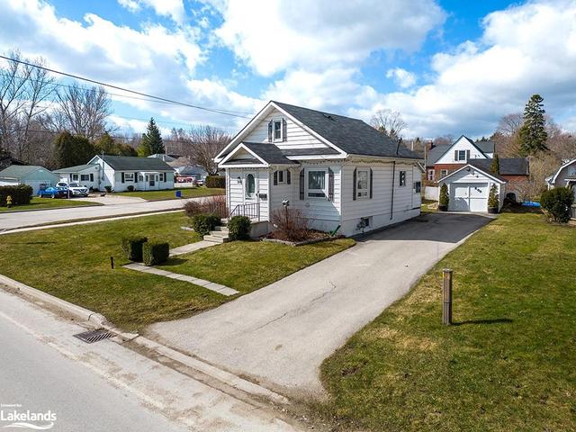 200 St. Vincent Street, House detached with 2 bedrooms, 1 bathrooms and 3 parking in Meaford ON | Image 23