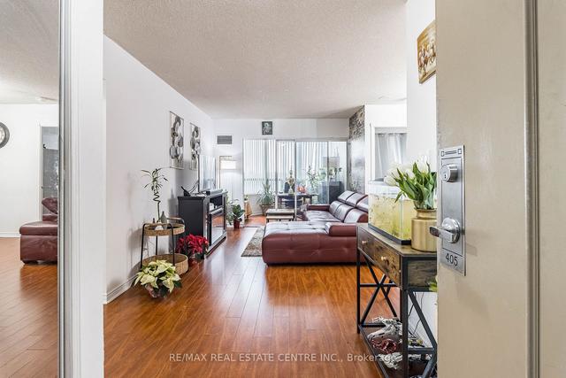 405 - 135 Hillcrest Ave, Condo with 2 bedrooms, 1 bathrooms and 1 parking in Mississauga ON | Image 28