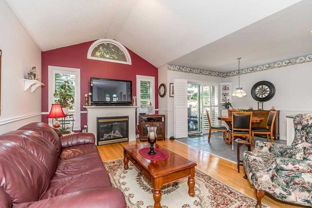 4 Bloxham Pl, House detached with 2 bedrooms, 2 bathrooms and 4 parking in Barrie ON | Image 9