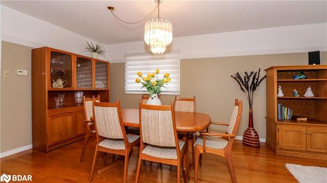 8 Tomlin Court, House detached with 3 bedrooms, 3 bathrooms and 6 parking in Barrie ON | Image 12