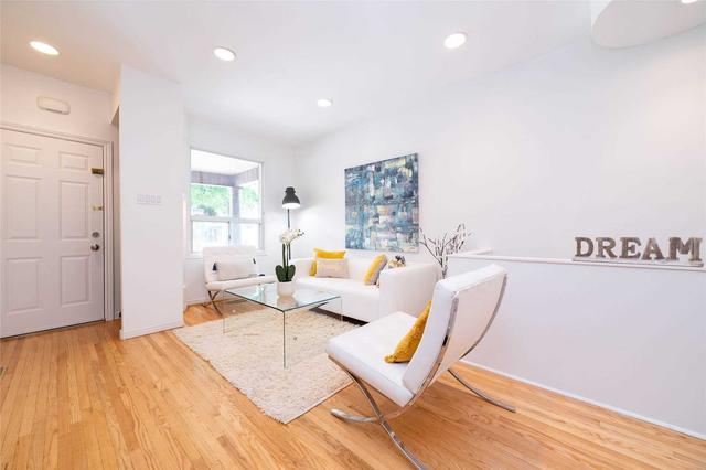 117 Leslie St, House semidetached with 2 bedrooms, 2 bathrooms and 1 parking in Toronto ON | Image 38
