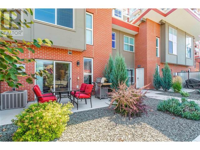 104 - 3346 Skaha Lake Road, House attached with 2 bedrooms, 2 bathrooms and 1 parking in Penticton BC | Image 25