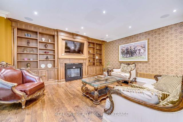 1015 Lakeshore Rd W, House detached with 4 bedrooms, 6 bathrooms and 12 parking in Oakville ON | Image 5