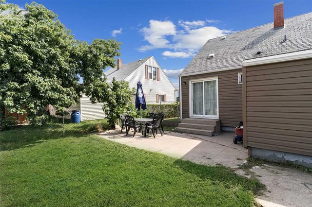 117 Grantham Ave S, House detached with 3 bedrooms, 1 bathrooms and 5 parking in St. Catharines ON | Image 8
