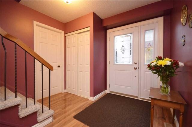 975 Finley Ave, House detached with 3 bedrooms, 3 bathrooms and 2 parking in Ajax ON | Image 2