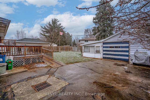40 Byrne St, House detached with 4 bedrooms, 2 bathrooms and 7 parking in Brantford ON | Image 33