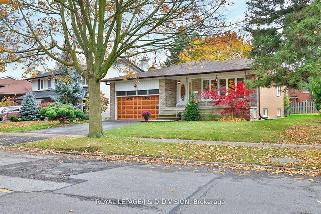 29 Longfield Rd, House detached with 4 bedrooms, 3 bathrooms and 6 parking in Toronto ON | Image 12