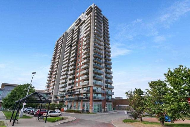 2208 - 215 Queen St E, Condo with 2 bedrooms, 2 bathrooms and 1 parking in Brampton ON | Image 1