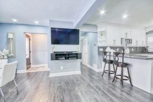 2 Hollyhedge Dr, House detached with 3 bedrooms, 3 bathrooms and 6 parking in Toronto ON | Image 6