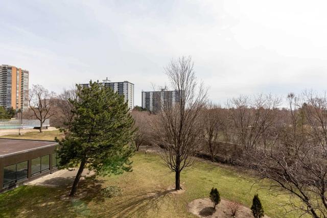 310 - 11 Wincott Dr, Condo with 3 bedrooms, 2 bathrooms and 1 parking in Toronto ON | Image 10