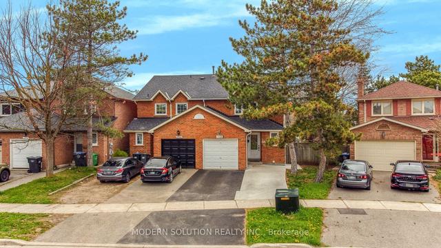 1100 Sawgrass Cres, House semidetached with 3 bedrooms, 3 bathrooms and 3 parking in Mississauga ON | Image 1