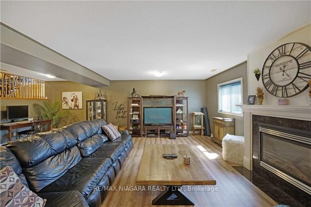 7228 Kelly Dr, House detached with 3 bedrooms, 2 bathrooms and 3 parking in Niagara Falls ON | Image 17