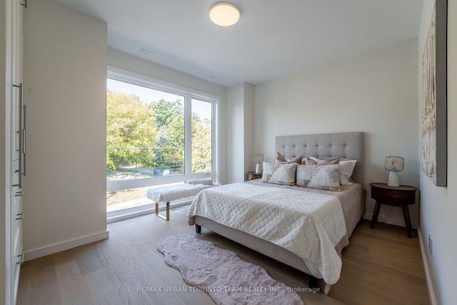 141 Kalmar Ave, House detached with 4 bedrooms, 4 bathrooms and 3 parking in Toronto ON | Image 21