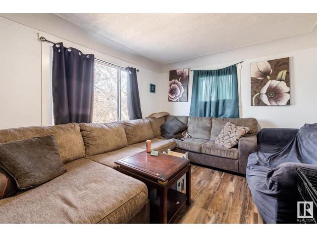 10425 156 St Nw, House detached with 2 bedrooms, 2 bathrooms and null parking in Edmonton AB | Image 3