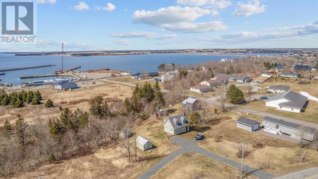 4 Green Street, House detached with 2 bedrooms, 1 bathrooms and null parking in Souris PE | Image 46