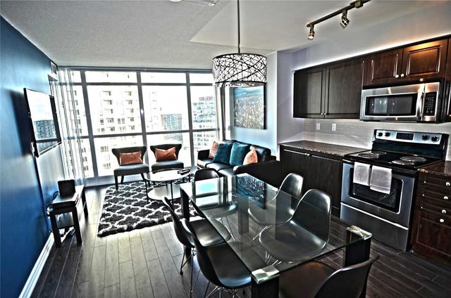 1302 - 215 Fort York Blvd, Condo with 2 bedrooms, 2 bathrooms and 1 parking in Toronto ON | Image 1