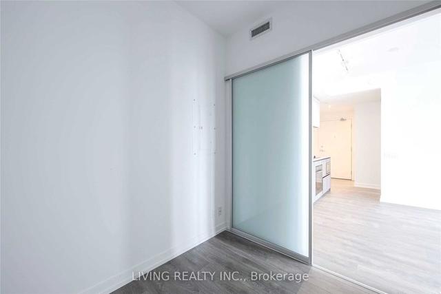 3812 - 5 Buttermill Ave, Condo with 1 bedrooms, 1 bathrooms and 0 parking in Vaughan ON | Image 9