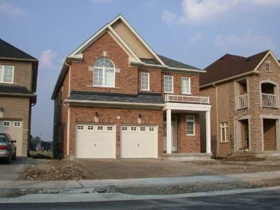 65 Knightshade Dr, House detached with 4 bedrooms, 4 bathrooms and 2 parking in Vaughan ON | Image 2