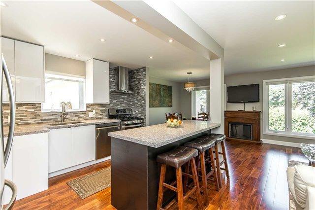2056 Hixon St, House detached with 3 bedrooms, 3 bathrooms and 4 parking in Oakville ON | Image 7