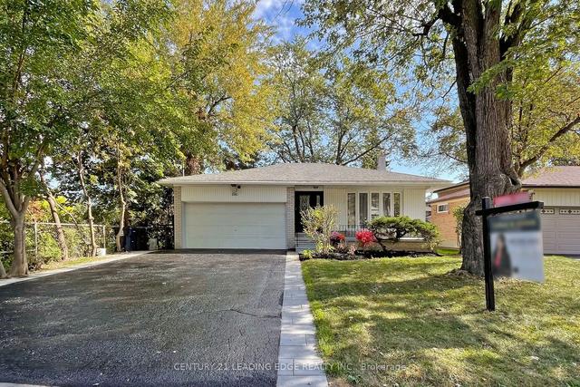 1041 Lillian St, House detached with 3 bedrooms, 3 bathrooms and 6 parking in Toronto ON | Image 1