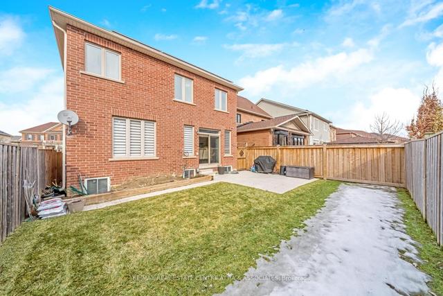 263 Holloway Terr, House detached with 3 bedrooms, 4 bathrooms and 4 parking in Milton ON | Image 35