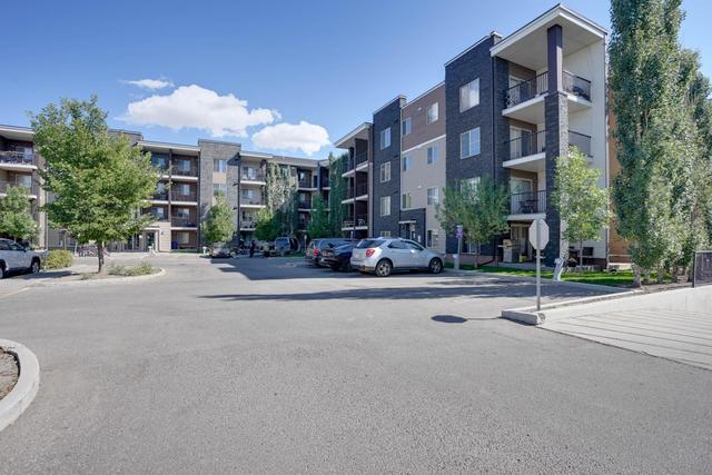 425 - 355 Taralake Way Ne, Condo with 2 bedrooms, 2 bathrooms and 1 parking in Calgary AB | Image 4