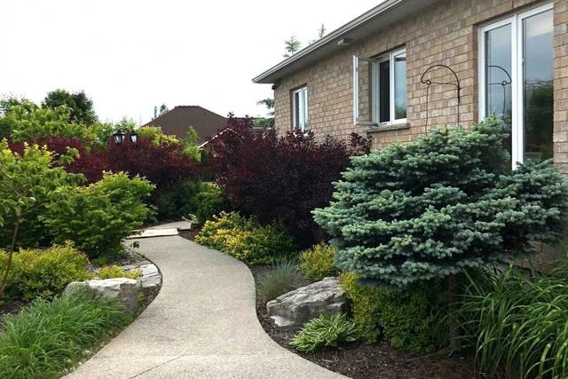 2250 Kean Hill Dr, House detached with 4 bedrooms, 3 bathrooms and 13 parking in Milton ON | Image 26