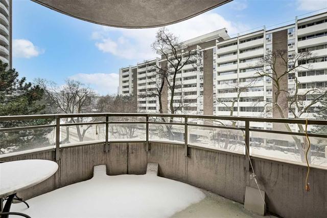 404 - 55 Delisle Ave, Condo with 2 bedrooms, 2 bathrooms and 1 parking in Toronto ON | Image 33